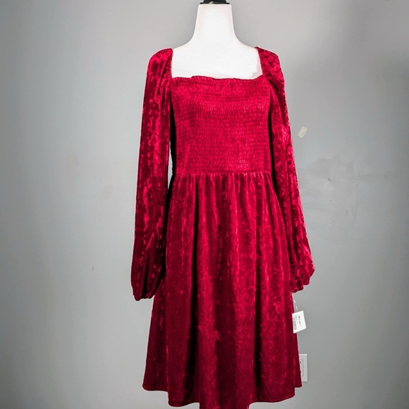 NWT •	BAR III •	VELVET MINI FIT & FLARE DRESS - L - Picture 3 of 8